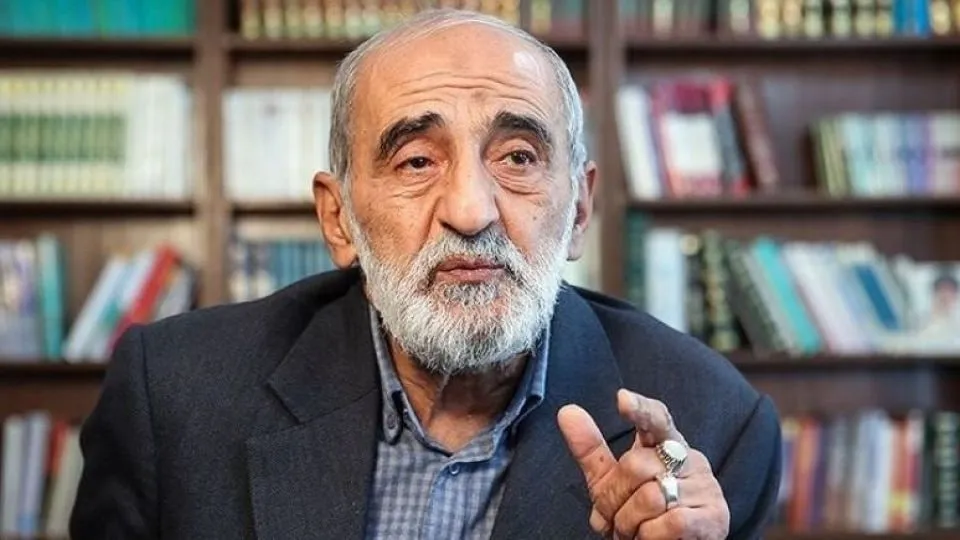 شریعتمداری: آمریکا حاضر نیست سپاه را از شمول تحریم خارج کند