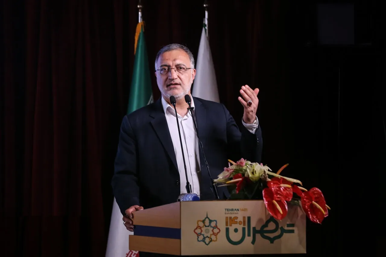 اعتراف زاکانی درباره ترافیک و آلودگی تهران + فیلم