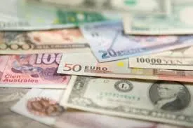دو سناریو از نوسان ارزی