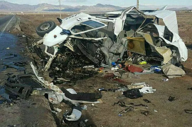 تصادف خونین اتوبوس با ون در محور مرند با ۶ کشته +عکس