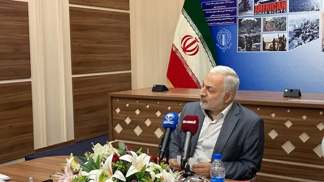 جمعیت آمریکا ۵ درصد کل دنیاست اما ۲۵ درصد زندانی های دنیا را دارد!