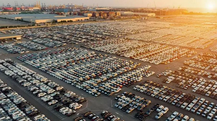 وضعیت بازار خودرو شنبه ۲۵ فروردین / افزایش قیمت پژو پارس، شاهین، دنا و کوییک