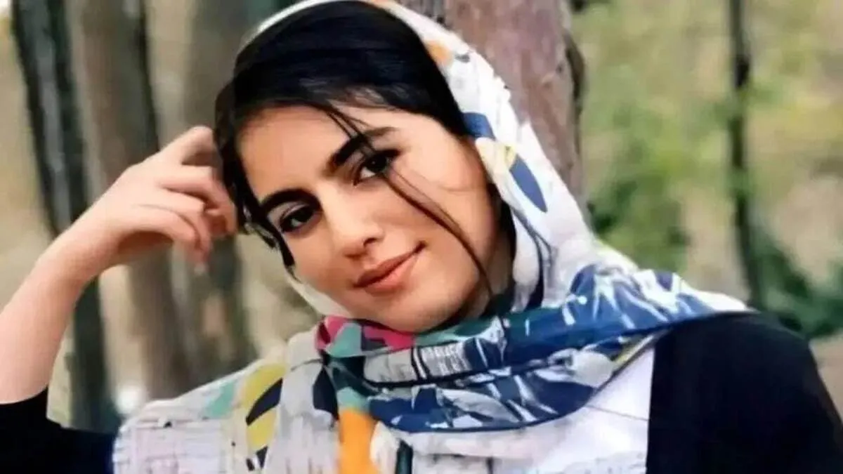 گوشی موبایل الهه حسین نژاد چه بود؟