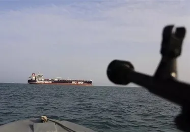 IRGC Navy Declares Closure of Hormuz Strait