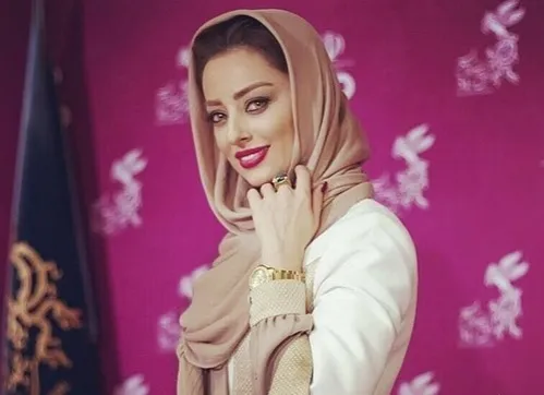 تفریح  نفیسه روشن و دوستانش + عکس