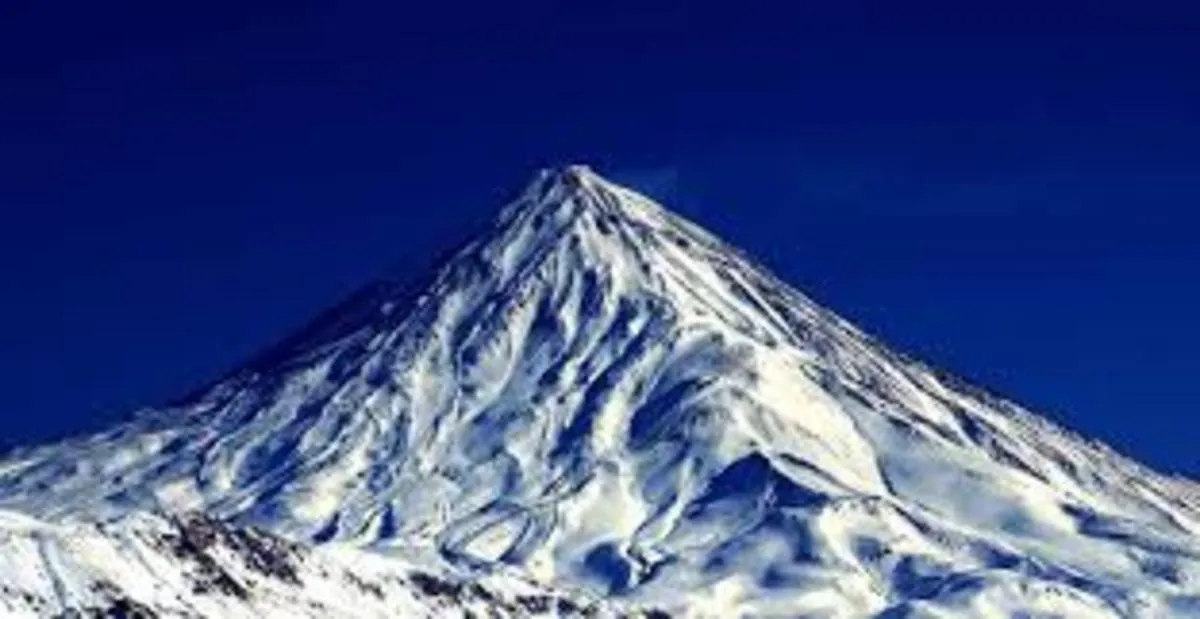 نمایی متفاوت از کوه دماوند  + فیلم