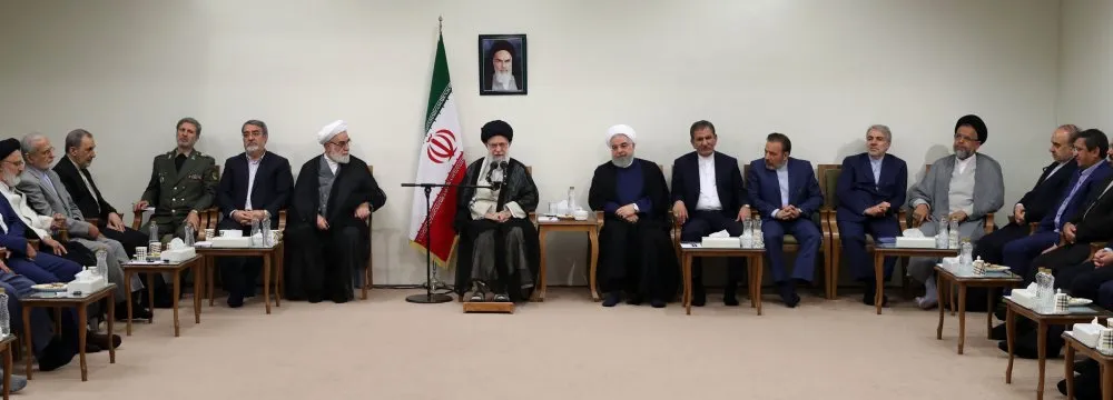 Leader Recommends Ways of Reinforcing Economy