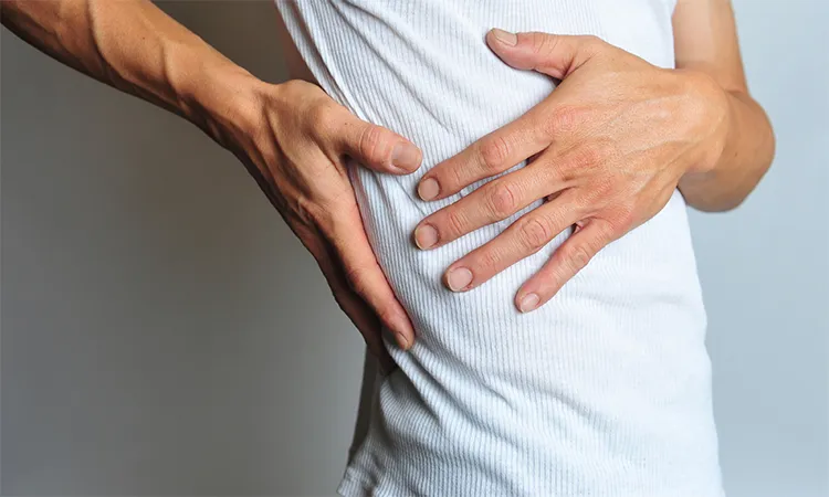 شکستگی استخوان دنده را چگونه متوجه شویم؟ + درمان