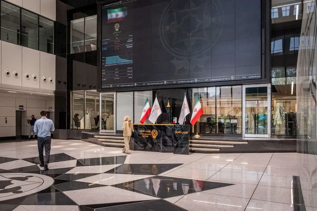 بورس تهران در مسیر رکوردشکنی / ارزش معاملات به ۵۴ همت رسید