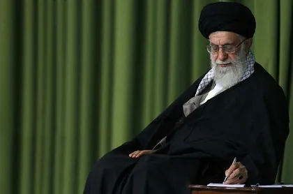 اعطای نشان فتح ازسوی رهبر به فرماندهان نیروی دریایی سپاه