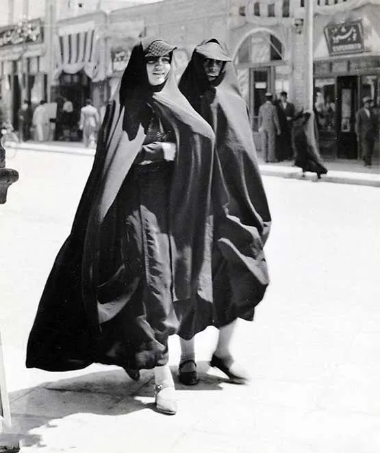پوشش زنان تهرانی در سال ۱۳۱۳ +عکس