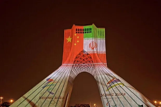 توضیح مجموعه برج آزادی درباره نمایش پرچم چین