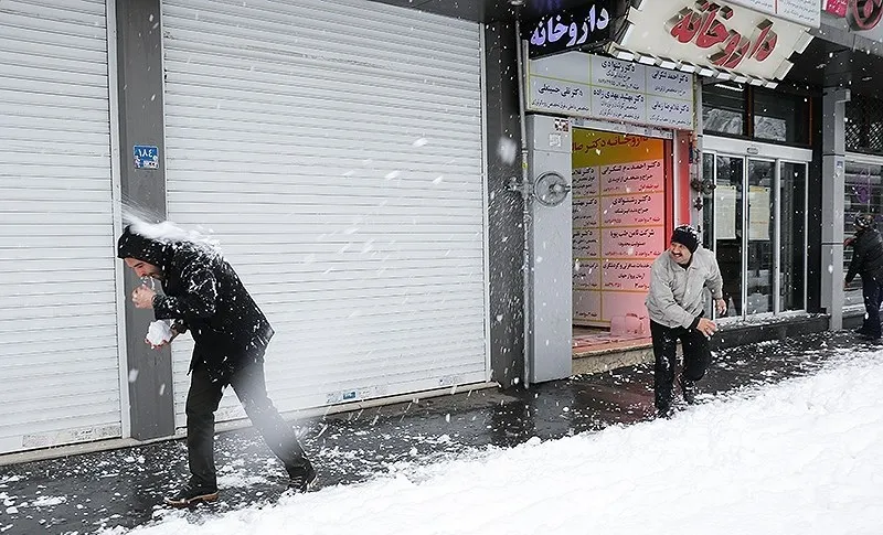 قندیل‌های فاجعه‌بار در تهران +فیلم