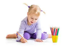 هرگز اجازه ندهید کودکتان اینگونه بنشیند