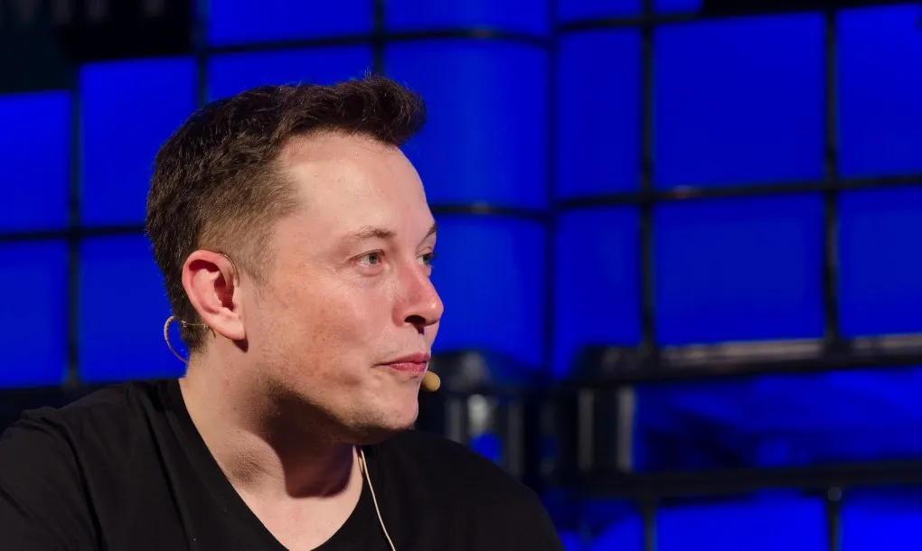Tesla's Musk adds solar roofs to his clean energy vision