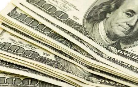 ادامه کاهش قیمت دلار در بازار