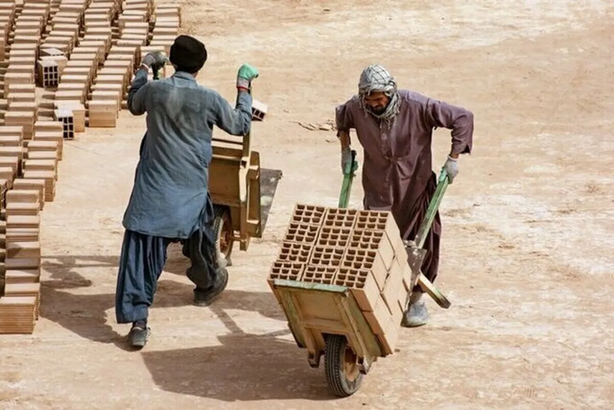 خبر خوش برای مهاجران افغانستان / استخدام نیروی کار افغان‌ در ایران قانونی شد