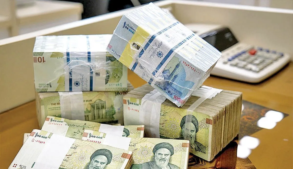 تعیین سقف دریافت اسکناس از بانک‌ها / پول نقد کمیاب شد