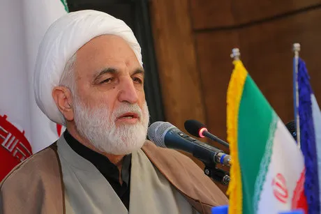 محسنی‌اژه‌ای: به آنچه که در دانشگاه آموخته‌اید اکتفا نکنید