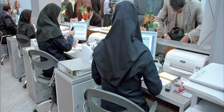 حداقل حقوق کارمندان و بازنشستگان چقدر می‌شود؟