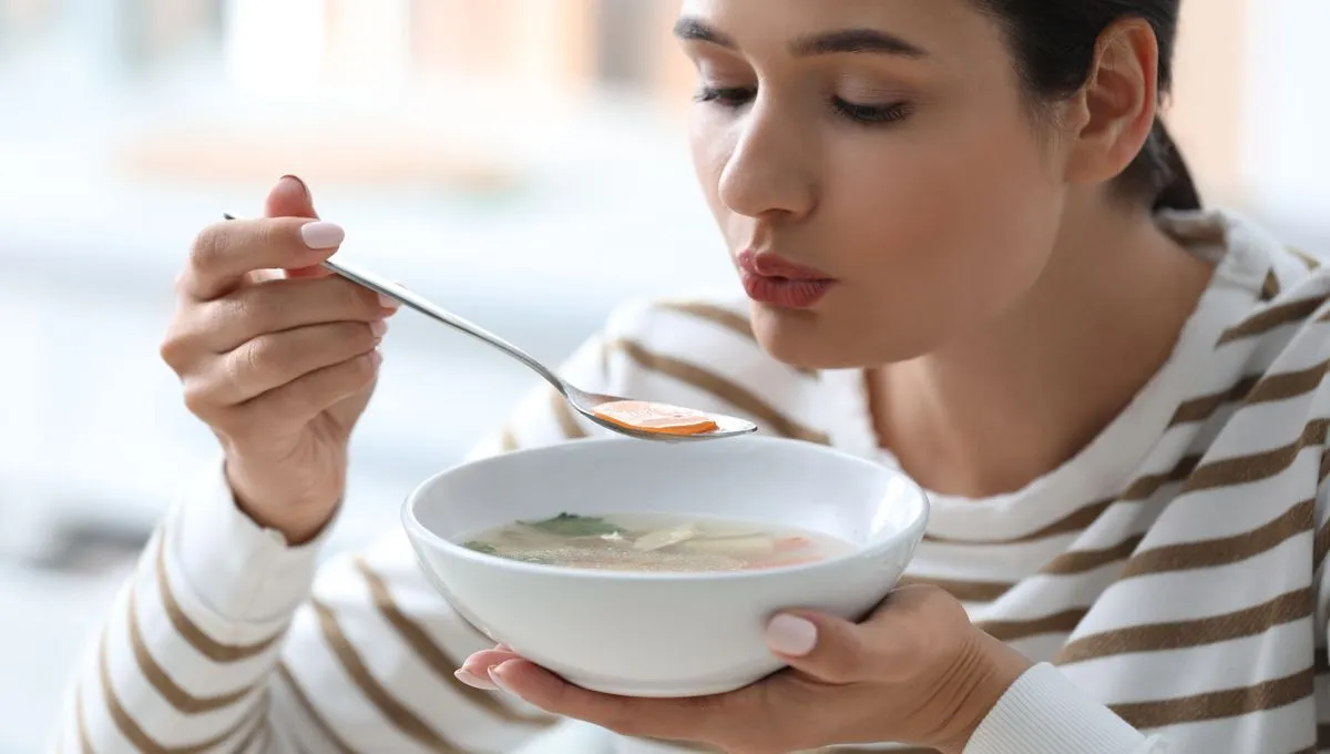 راهنمای تغذیه در زمان معده‌درد؛ چه بخوریم و چه نخوریم؟
