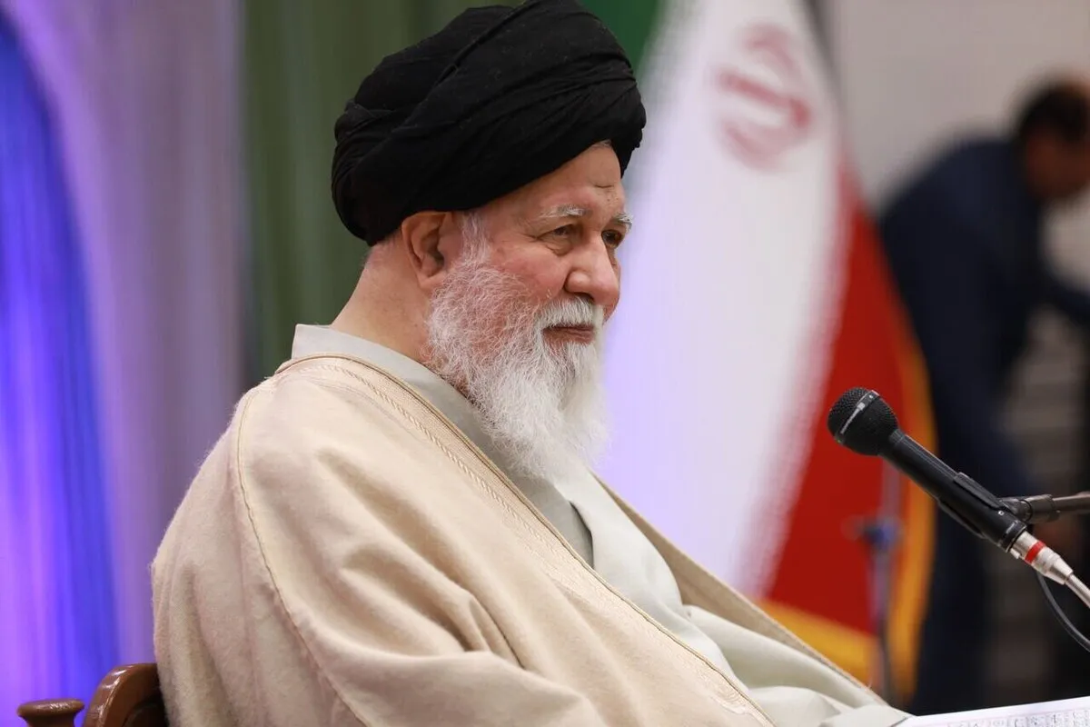حمایت علم‌الهدی از دولت پزشکیان/ تقابل با رئیس‌جمهور و وزرا، ناسازگار با ولایتمداری است