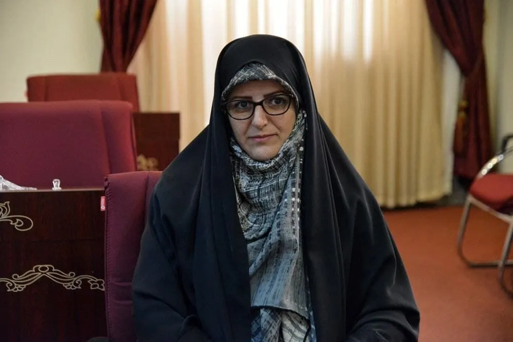 کاظمی پور: حضور بانوان در ورزشگاه‌ ها در فضایی منطقی پیش می‌رود