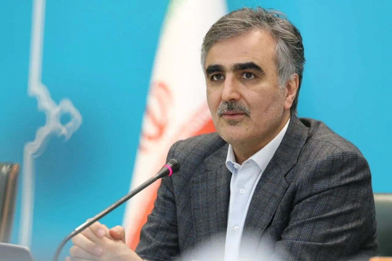 فرزین وارد قطر شد