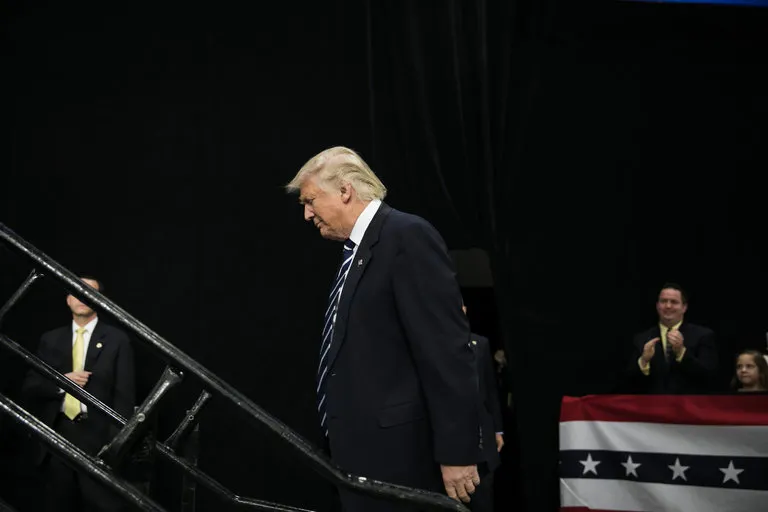 NY Times says Trump campaign had repeated contact with Russian intelligence