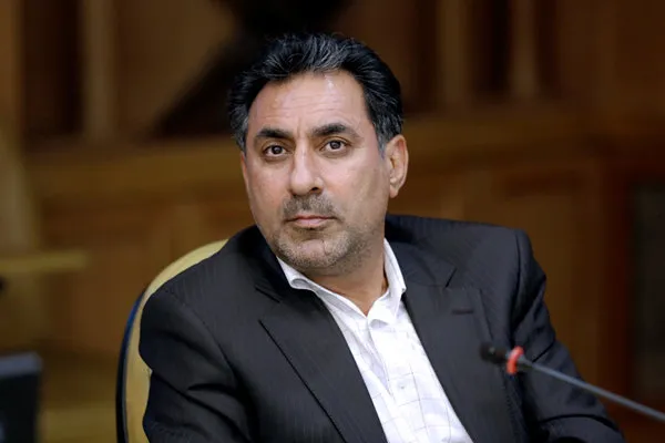 ۱۵کیلومتر از محور چالوس ‌بزرگراه می‌شود