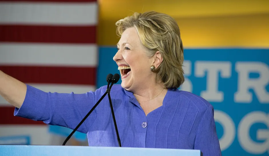 Moody's Analytics election model predicts Clinton win