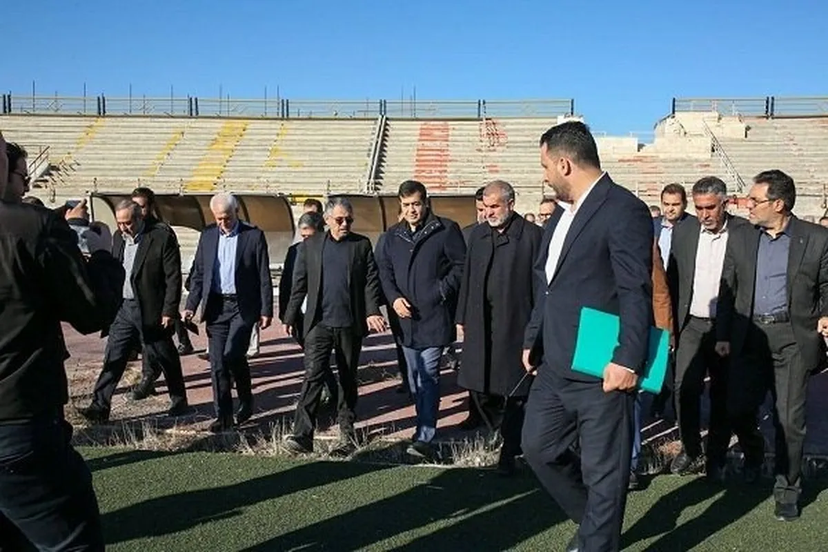 وضعیت ورزشگاه علی دایی بررسی شد / وزیر ورزش وعده تأمین بودجه داد