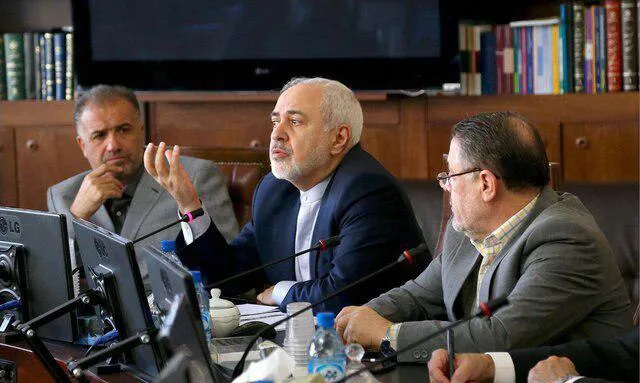 ظریف: مجمع تشخیص لوایح مربوط به FATF را تایید کند