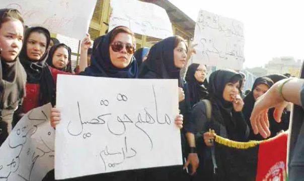 دانشجویان افغانستانی در ایران چه مشکلاتی دارند؟