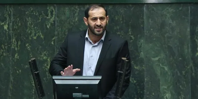 روحانی درباره نوسانات بازار پاسخ دهد/ مردم با ۵میلیون تومان هم نمی‌توانند زندگی کنند