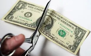 مهمان شبکه خبر دلار را پاره کرد +عکس