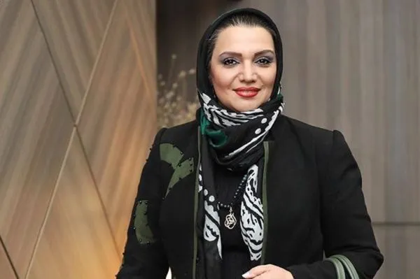 دیدار این بازیگر با همسر فوتبالیست معروف در سالن زیبایی!