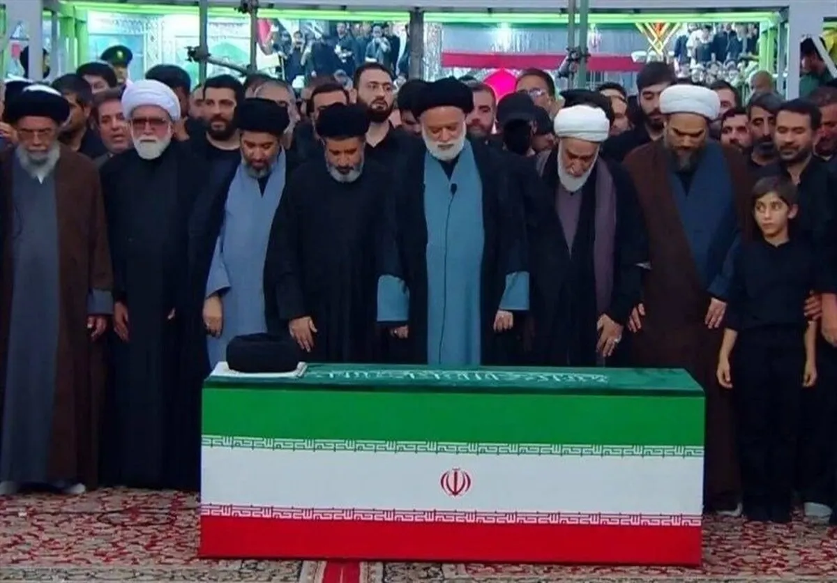 Martyred Leader Laid to Rest in Mashhad after Massive Farewell, Funeral Ceremonies