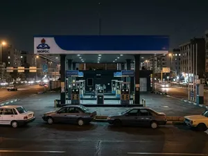 خاموشی نازل‌های بنزین و آغاز سهمیه‌بندی پنهان/ صف‌ها به پایتخت رسیدند