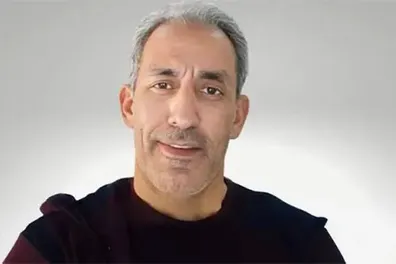 سه-سال-حبس-در-پرونده-حسن-یونسی-دادگاه-چه-حکمی-صادر-کرد