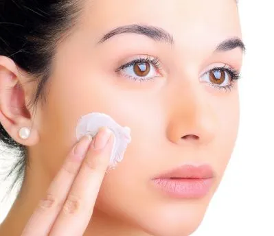 بهترین ماده زیبایی صورت در خانه شماست