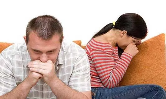 اگر حرف های همه را به خودتان می گیرید، بخوانید + راهکاری برای کاهش زودرنجی