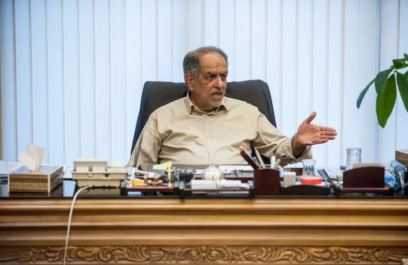 مناطق آزاد، آزاد نیستند!