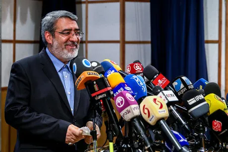 رحمانی فضلی:رییس جمهور ۲بار به لغو پخش زنده مناظره‌ها اعتراض کرد