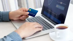 نرخ‌های جدید کارمزدهای بانکی/ برای هر کارت به کارت بانکی چقدر باید کارمزد بدهیم؟