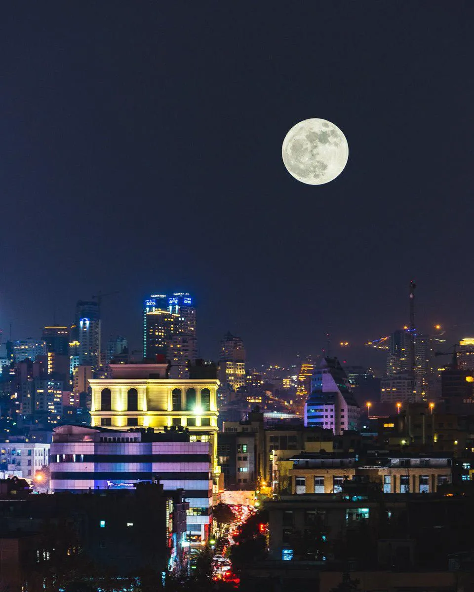 اولین تصویر از اَبر ماه در تهران +عکس