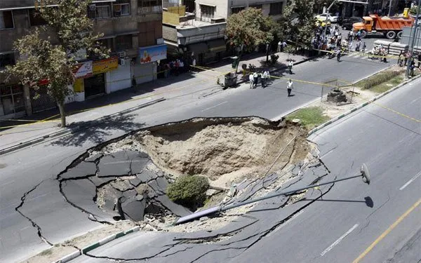 فروشستگی خاک، علت فرونشست دیروز خیابان ولیعصر است