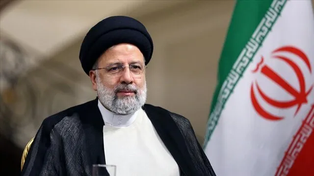 رییسی: نگاه به اینکه زن در حاشیه باشد، نگاه مردودی است