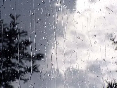 بارش باران سیل آسا و تگرگ در تهران