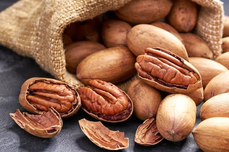 تناسب اندام با مصرف گردو + روش مصرف
